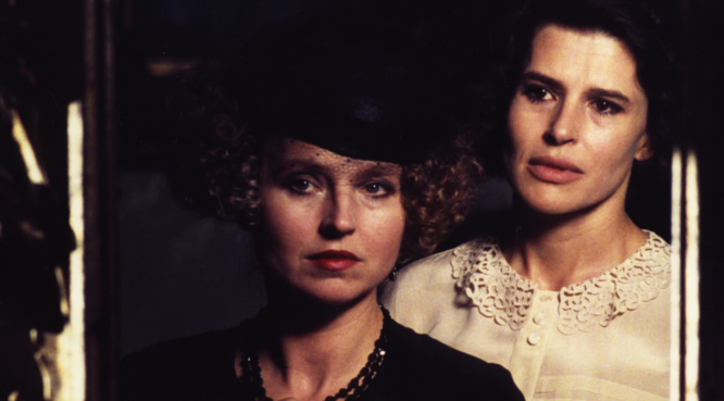 Aventure de Catherine C. de Pierre Beuchot - Fanny Ardant et Hanna Schygulla