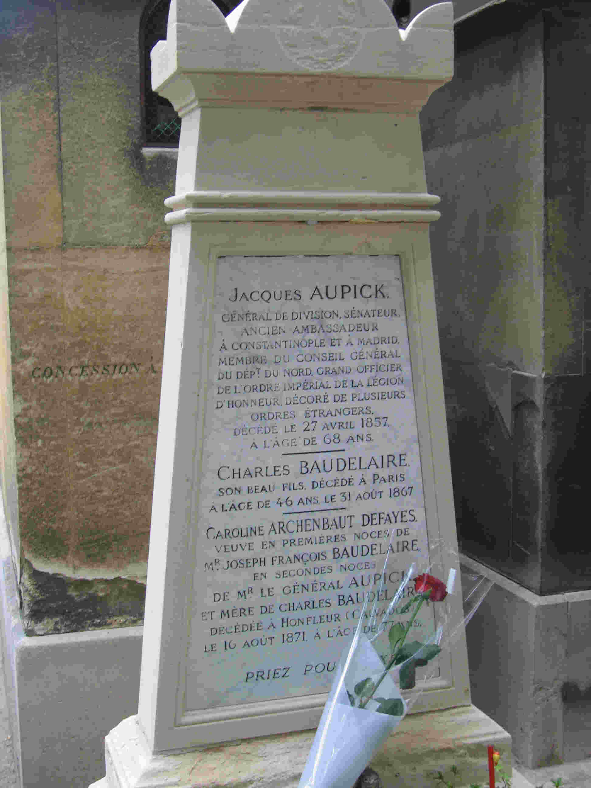 Cimeti�re Montparnasse - Tombeau de Baudelaire