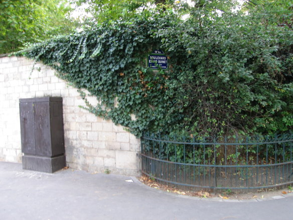 Boulevard_Quinet-Cimetiere_Montparnasse